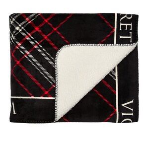 Pink by Victoria Secret Cozy Plush Blanket 50 x 60in